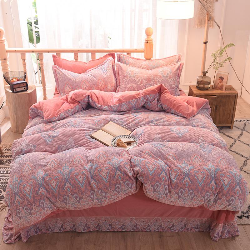 5D Carved Velvet Four-piece Crystal Velvet Warm Quilt Cover Sheets Thick Warm Velvet 4Pcs Set