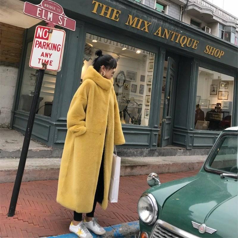 Women Winter Fur Coat Loose Lapel Overcoat Luxury Long Fur Coat Female Thick Warm Plush Coats