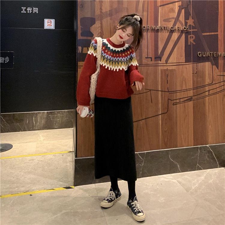 Autumn Winter Red Christmas Sweater Women Loose Snowflakes Printing Pullover Sweater Knitted Top Outwear