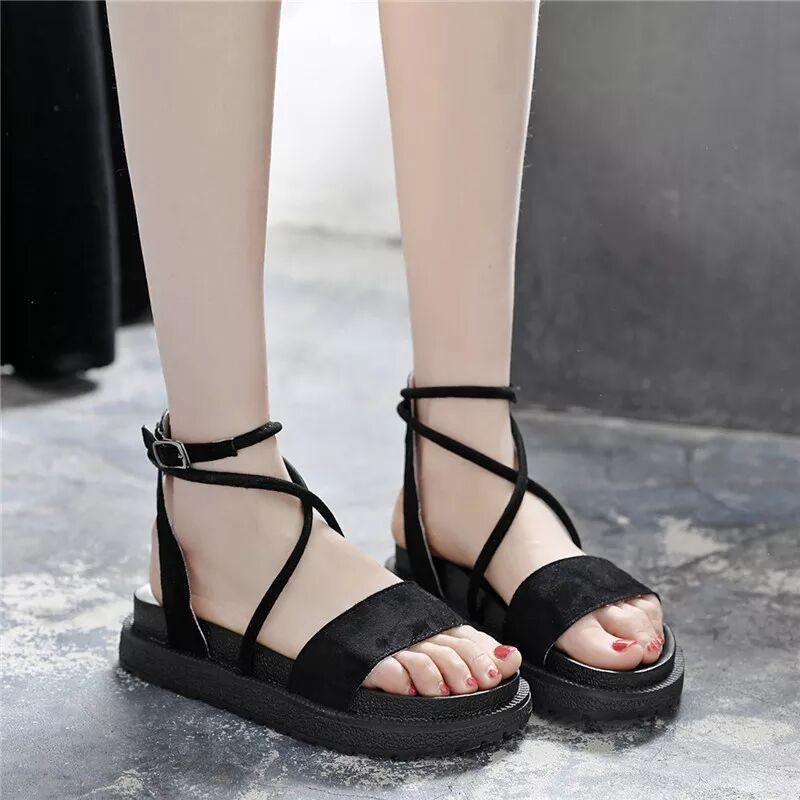 Summer Sandals Female Students Korean Version of The Wild Flat-bottomed Cross Straps Thick-soled Sponge Cake Soft-soled Roman Shoes