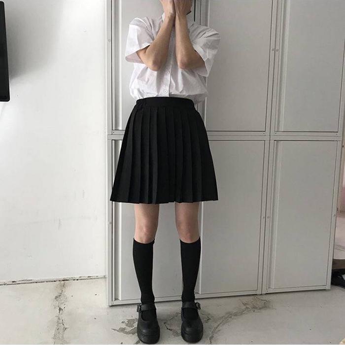 Women Large Size Elastic High Waist Thin Pleated Skirt Anti-light Student Sexy Black A-line Skirt