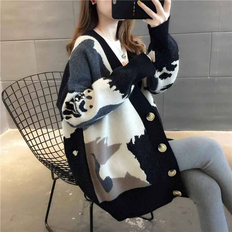 Autumn and Winter Thick Wool Sweater Women's Color Matching Button Cardigan Loose Long-sleeved Coat