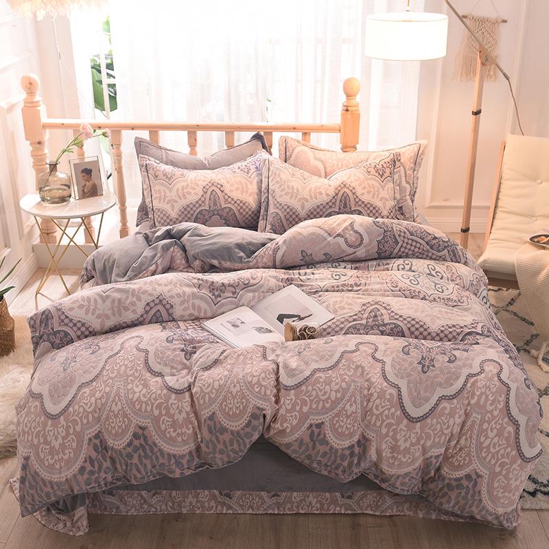 5D Carved Velvet Four-piece Crystal Velvet Warm Quilt Cover Sheets Thick Warm Velvet 4Pcs Set