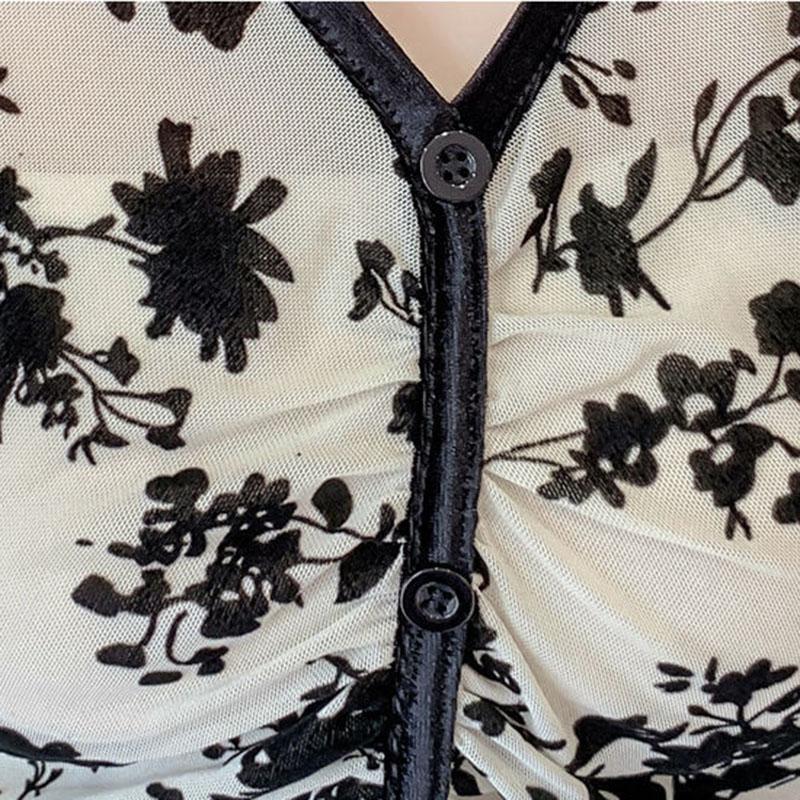 Women's Spring and Autumn Long-sleeved Tops Floral Slim Fit All-match Bottoming Shirts