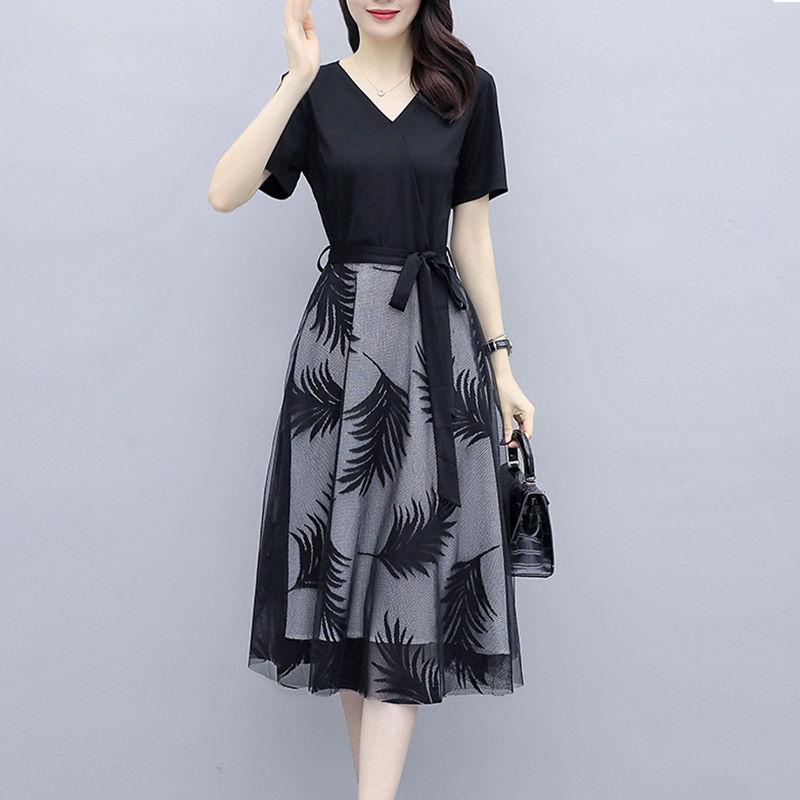 Spring Summer Women's Mesh Dress Fake Two Pieces Black Stitching Mid-length Dress Large Size Casual All-match V-neck
