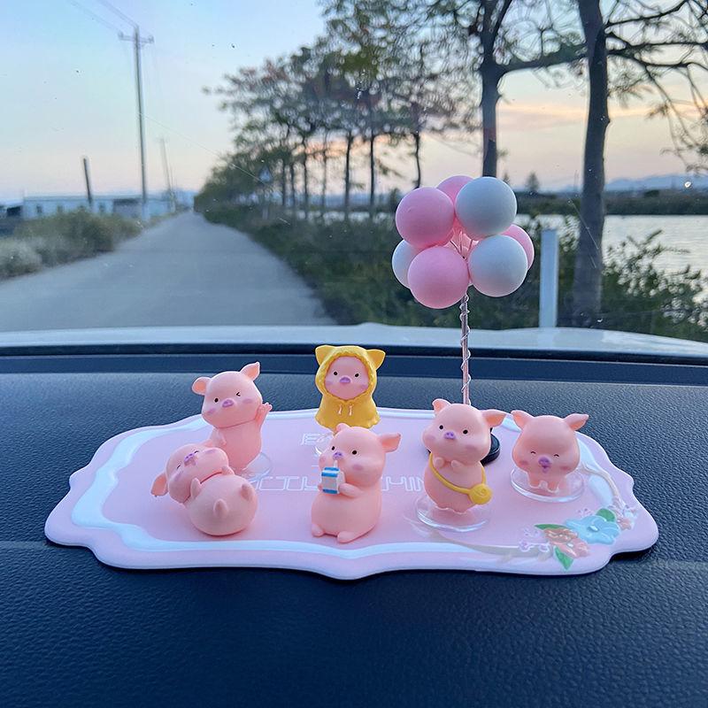 Creative Car Ornaments Car Center Console Hand-made Piggy Ornaments Toy Office Desktop Car Interior Decoration Supplies