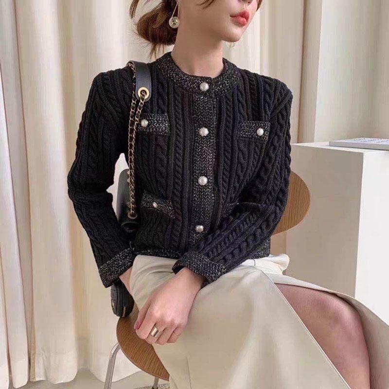 Women's Short Knitted Cardigan Autumn Winter Solid Color Sweater Coat Women's Pearl Button Twist Knit Top Cardigan Sweaters with Pockets