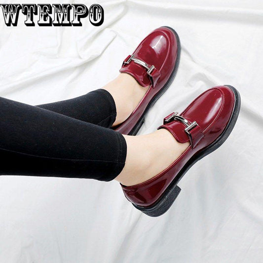 Oxford Shoes Shiny Leather Casual Shoes Women's Soft Flat-bottomed Metal Trim Loafers Round Toe College British Style Women's Shoes