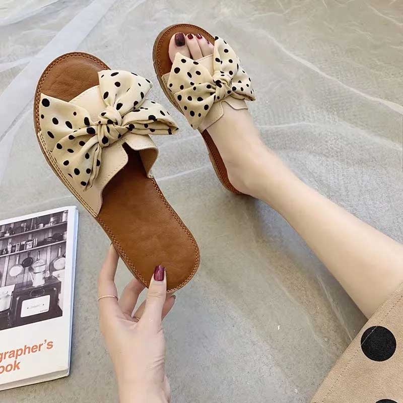 Sandals and Slippers Women's Summer Outdoor Wear Household Thick Bottom Non-slip Wear-resistant Beach Sandals One-word Slippers