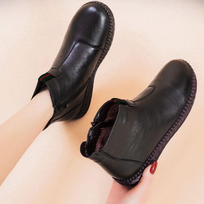 Winter Plus Velvet Warm Soft-soled Non-slip Middle-aged and Elderly Flat-soled Short Boots Women