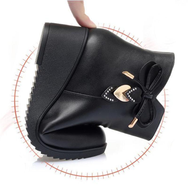 Cotton Shoes Women's Autumn and Winter Plus Velvet Thickening Warm and Comfortable Middle-aged and Elderly Soft-soled Short Boots