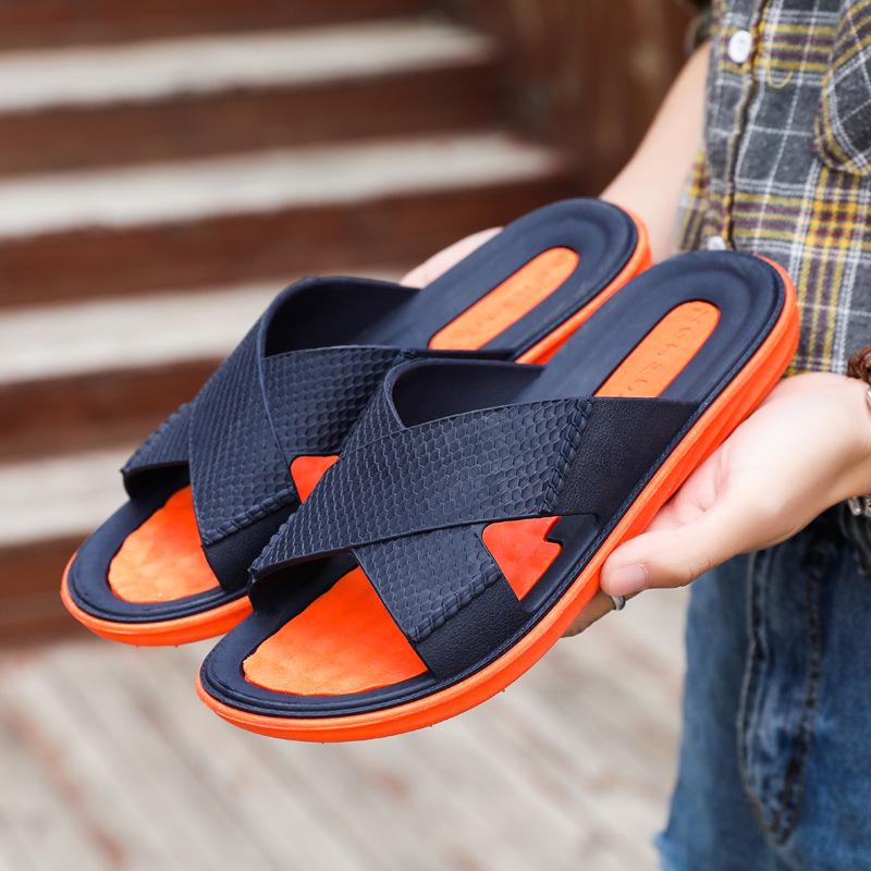 Summer Slippers Men's Fashion Wear Soft Bottom Sandals Indoor and Outdoor Beach Sandals Casua