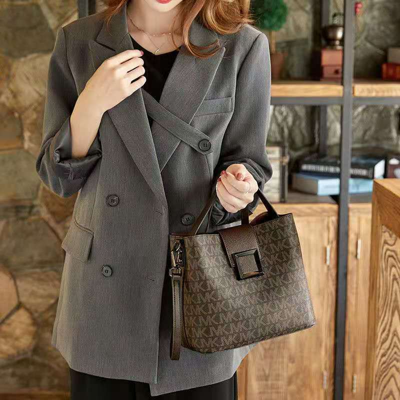Bucket Bag Women's Large-capacity Printing One-shoulder Handbag Women's Outing All-match Simple Messenger Bag