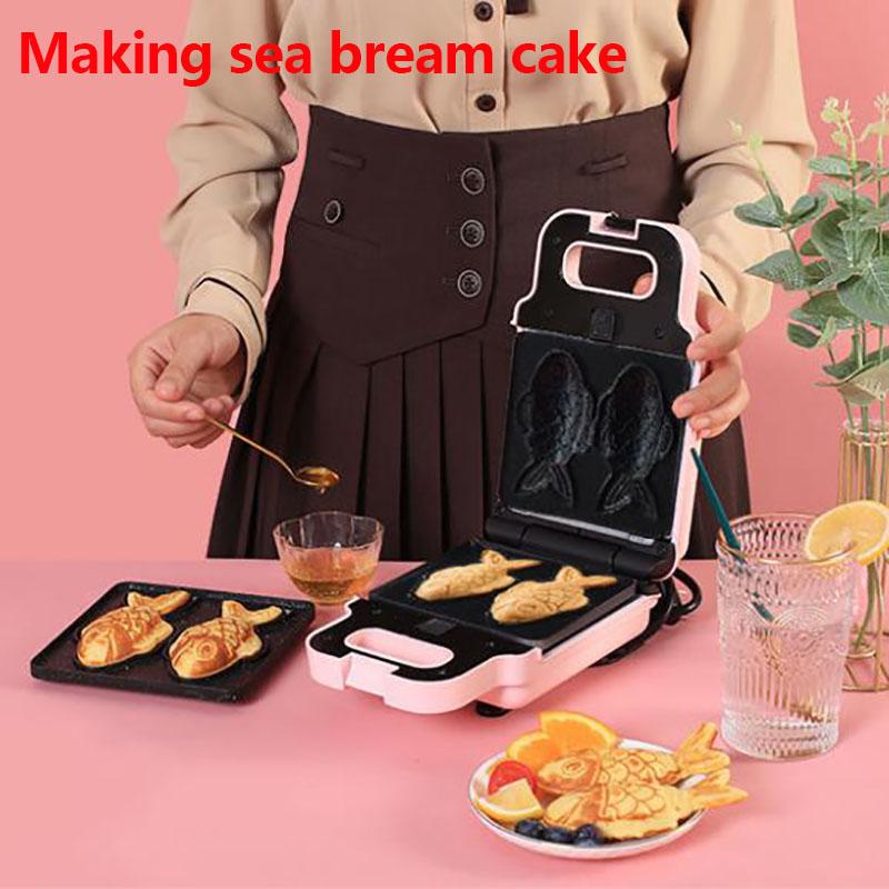600W Breakfast Making Machine Sandwich Maker Bread Maker Barbecue Maker Kitchen Supplies with 5 Sets of Bakeware