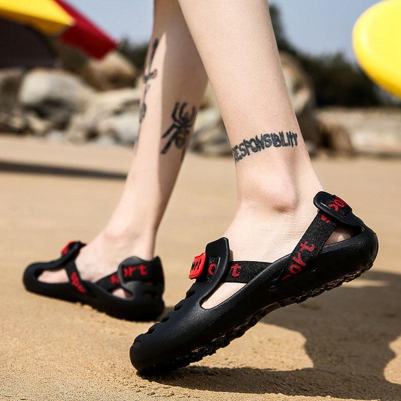 Summer Men's Personality Hollow Hole Shoes All-inclusive Breathable Plastic Sandals Seaside Wading Non-slip Beach Shoes