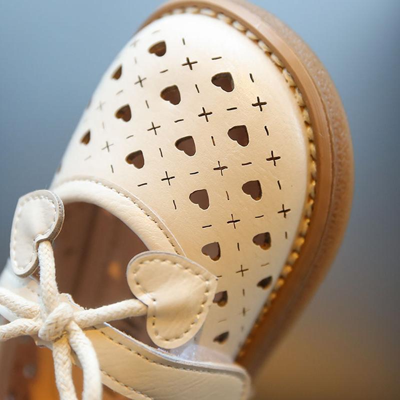 Female Baby Shoes Spring Baby Girl Princess Shoes Soft-soled Toddler Shoes Non-slip Baby Sandals Hollow Children's Small Leather Shoes
