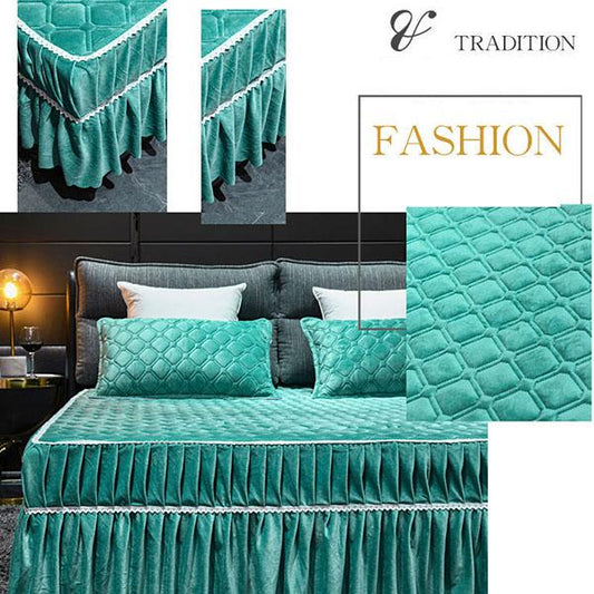 3pcs/set Wintercrystal Velvet Bed Skirt Three-piece Bed Cover Protective Cover Non-slip Quilted Bed Skirt Bed Cover and Pillowcase Three-piece Set