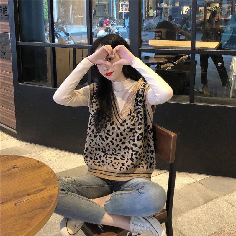 Retro Knitted Leopard Print V-neck Sweaters Vest Tops For Women Loose Sleeveless Pullover Sweater Vest Female Autumn Winter