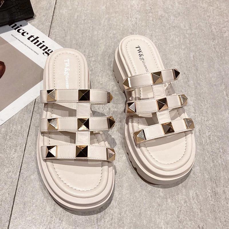 Rivet Half Slippers for Women's Outer Wear Summer Fashion One-word Drag, Soft Bottom Mid-heel Platform Sandals Thick Bottom Sandals