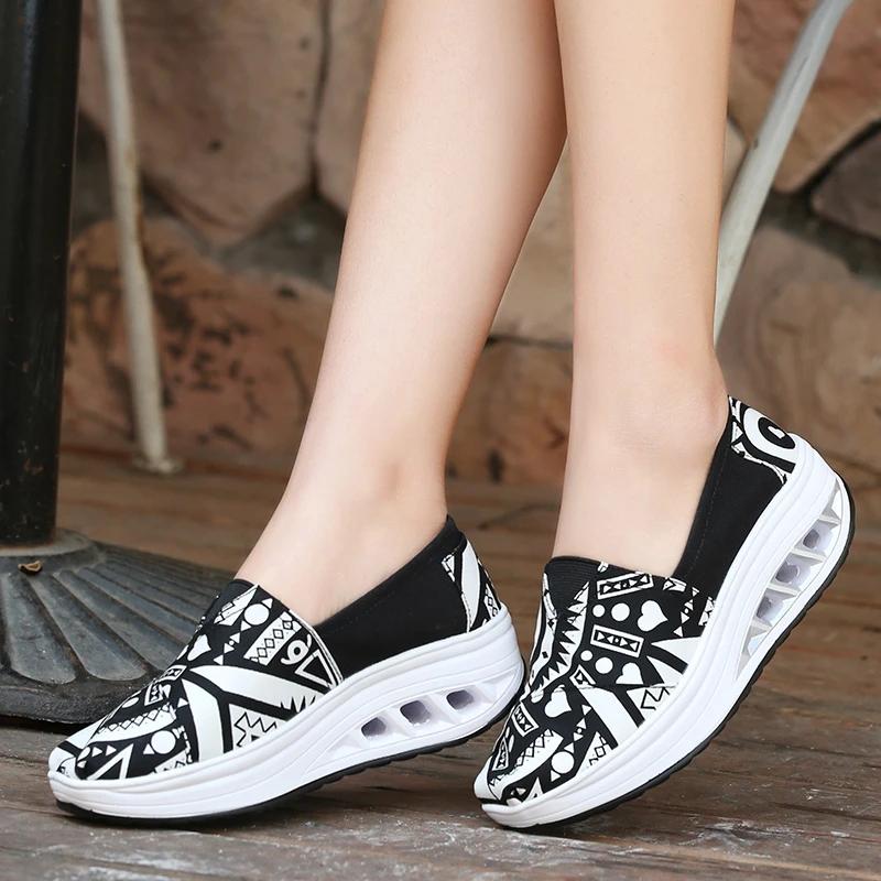 One-pedal Thick-soled Patchwork Canvas Shoes Casual Shoes Ethnic Wind Swaying Shoes Lazy Shoes Cloth Shoes Mother Shoes