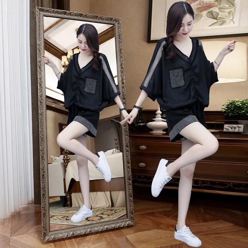 Casual Plus Size Women's Two-piece Loose-fitting Sweater + Shorts Two-piece Suit Women's Casual Loose-fitting Suit Elegant Temperament Suit