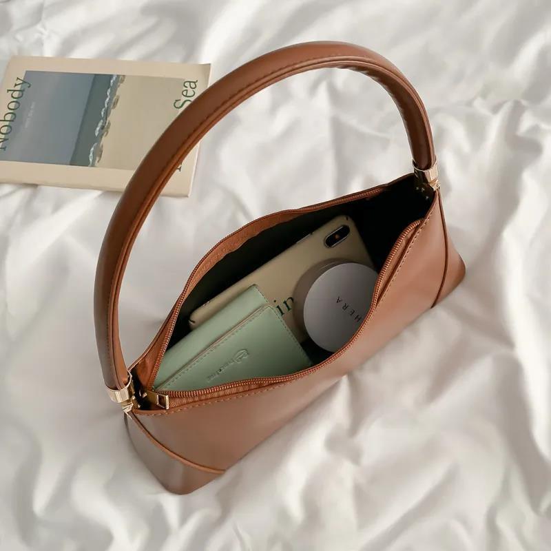 Lady Simple Glossy Elegant baguette Bag PU Leather Armpit Bag for Women Shoulder Handbags