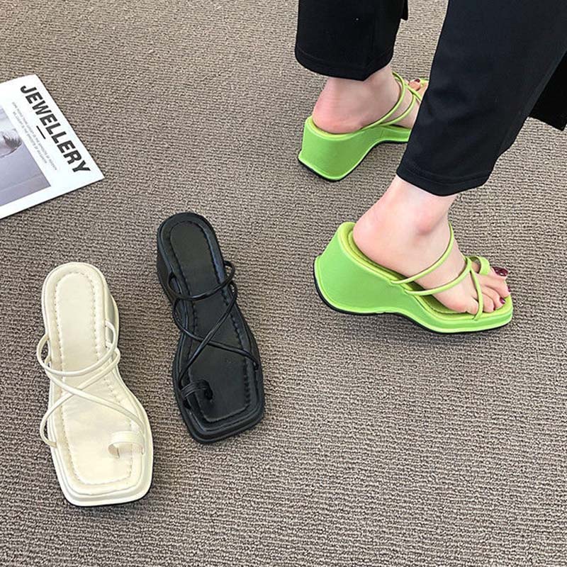 Women's Sandals Slippers Summer Cross Straps Clip-toe Non-slip Slippers Thick Bottom Heightened Wedge Flip Flops Beach Temperament All-match Sandals