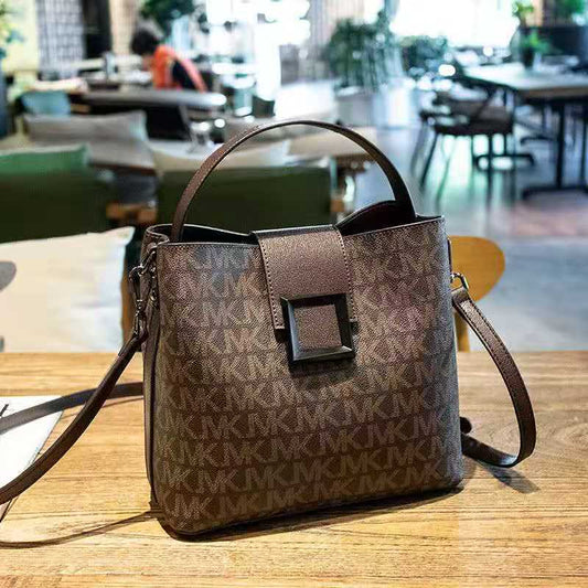 Bucket Bag Women's Large-capacity Printing One-shoulder Handbag Women's Outing All-match Simple Messenger Bag