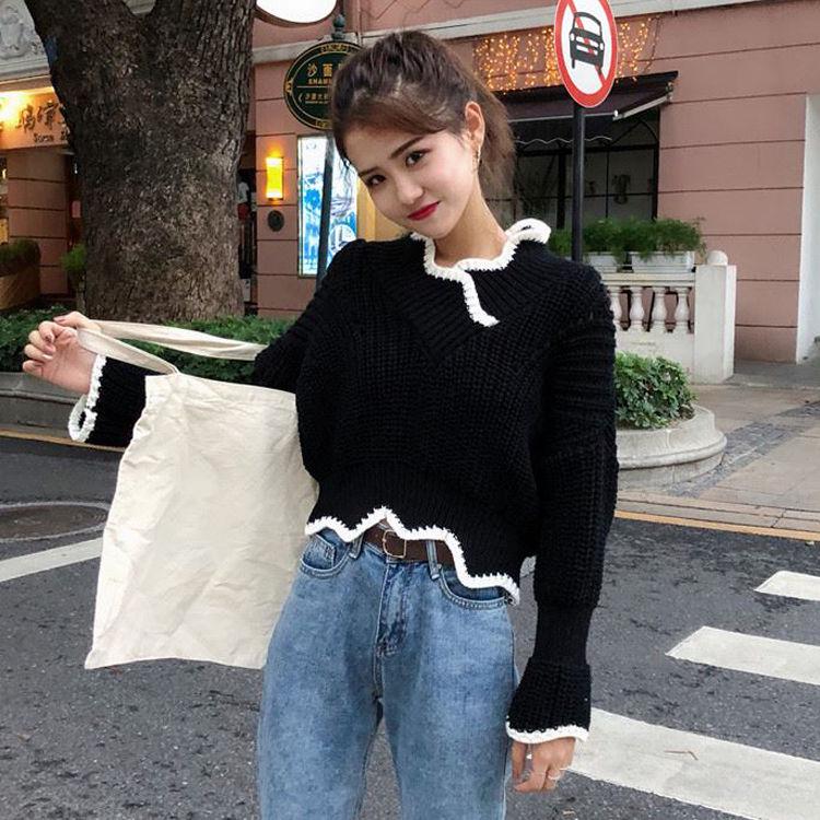 Fashion Flared Sleeve Top Autumn and Winter Short Coat Irregular Wave Edge Sweater