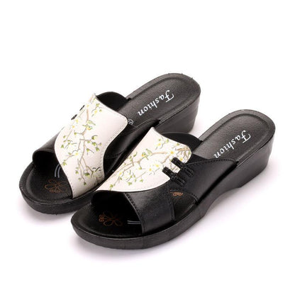 Women's Slippers Summer Leather Retro Woman Flip Flops Shoes Casual Platform Women's Outdoor Slippers