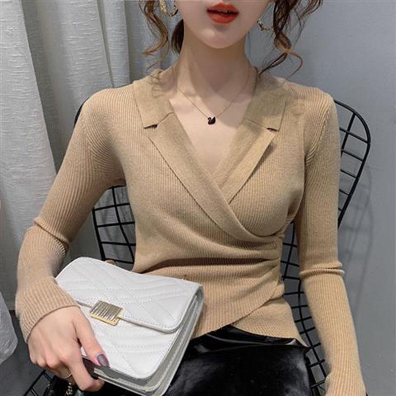 V-neck bottoming sweater women's inner wear spring and autumn self-cultivation outer wear solid color button long-sleeved pullover sweater