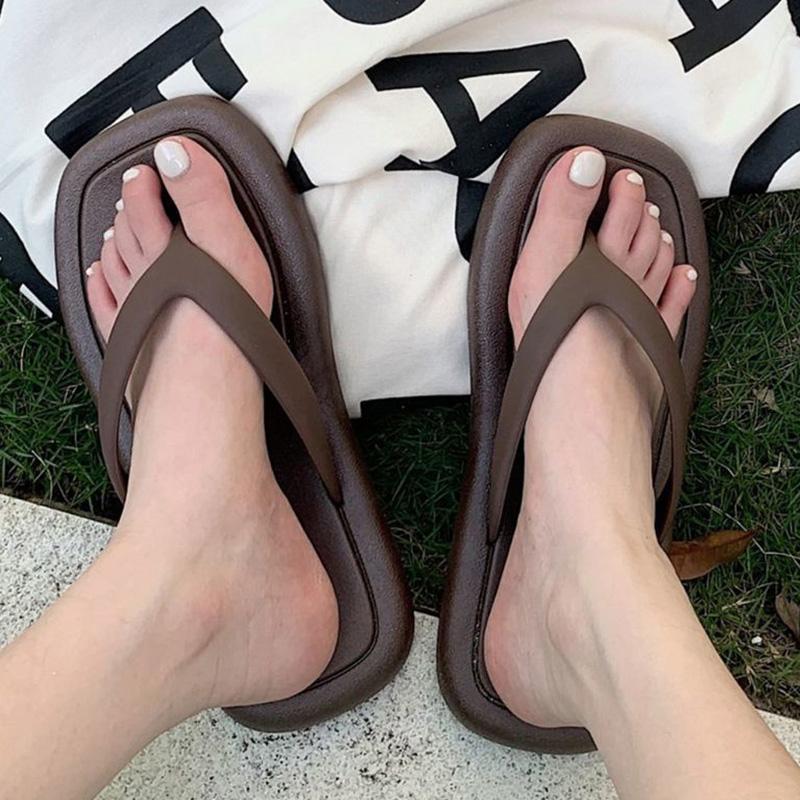 Flat Sandals and Slippers Women Summer Wear Korean Fashion Flip Flops Simple Flip-flop Beach Shoes