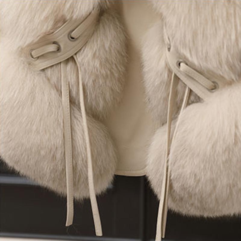 Fur Vest Women's Winter Wear Thick Imitation Fox Fur Vest Faux Fur To Keep Warm Comfortable and Soft Women's Sleeveless Suit Collar Jacket