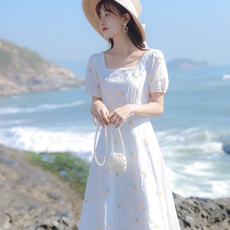 Women's White Embroidered Chiffon Mid-length Dress