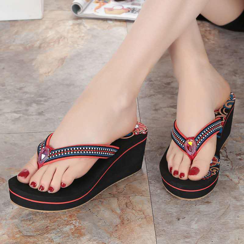 Sandals Women Vietnamese Women's Word Slippers Women Summer Thick-soled Slope Heel Slippers Non-slip Women Beach Shoes