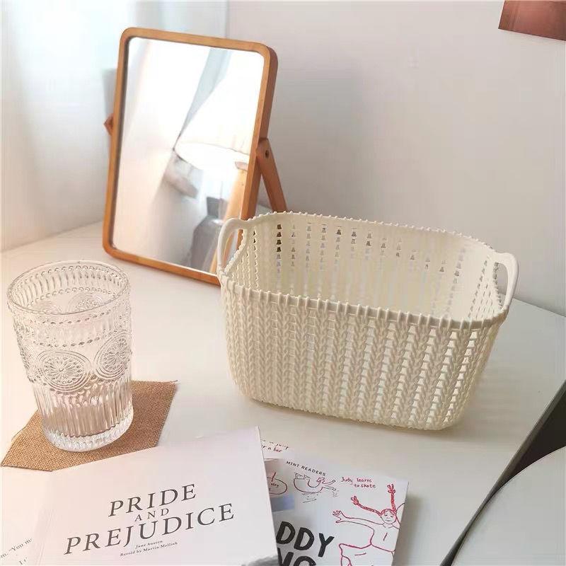 Desktop Cosmetics Storage Box Imitation Vine-plastic Basket Woven Supplies Storage Basket
