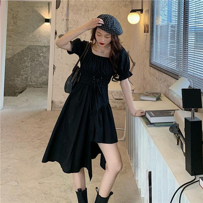 New Mini Design Irregular Bubble Sleeve Small Black Skirt