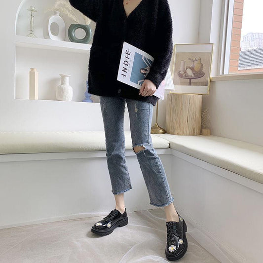 Women 'S Spring Flats Shoes Little Daisy Embroidery Loafers Black Leather Casual Footwear Thicken Sole Shoes