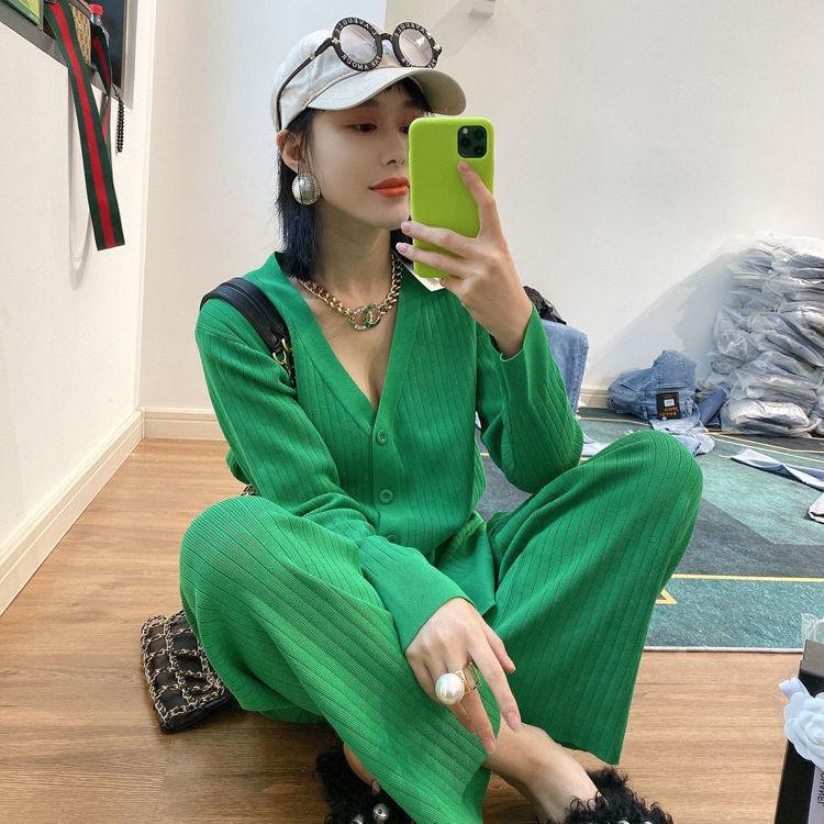 2pcs/set  Women's Knit Set Loose V-neck Knitted Cardigan Top and Loose Knit Wide Leg Pants 2 Piece Set Causul Outfits