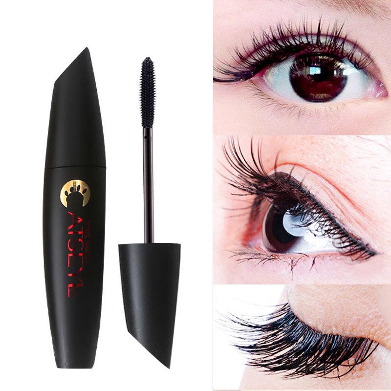 Waterproof mascara is thick, durable, waterproof, curled, non-caking, and not easy to bloom