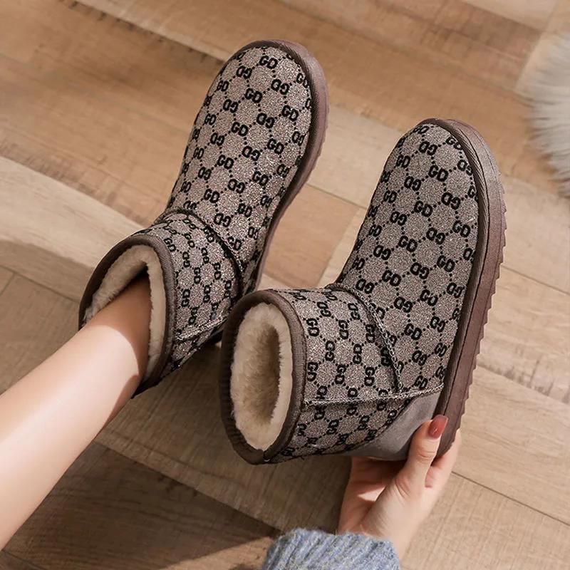 Snow Boots Women Winter Short Boots Plus Velvet Padded Non-slip Bread Cotton Shoes