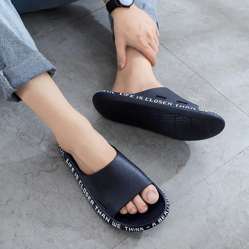 Summer Slippers Men and Women Wear Non-slip Indoor Couple Slippers