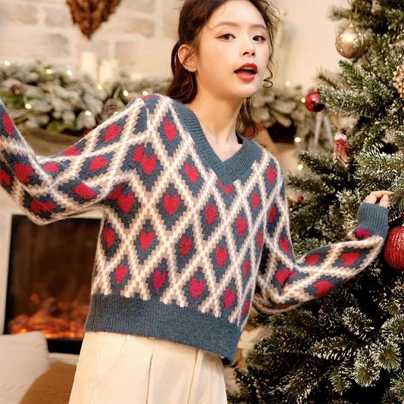 Sweater Women Autumn Winter 2021 Knitted Vintage Sense V-neck Christmas Peach Heart Short Top Sweater