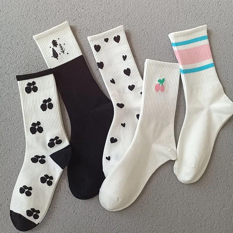 Five Pairs of Women's Cotton Korean Fashion Socks White Cartoon Pattern Stockings