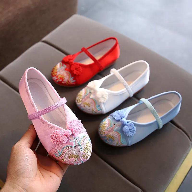 Kids Shoes for Girls Children's Embroidered Cloth Casual Soft Light Shoes Chinese Style Girls Shoes Old Beijing National Wind Dance Shoes