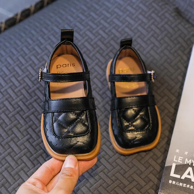 Children Elegant Princess Pu Leather Shoes for Girls Wedding Dress School Shoes Kids Summer Fashion Flat Sandals