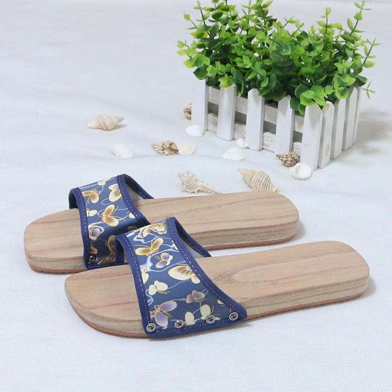Wooden Slippers Women Clogs Men and Women Couple Models Sandals Bottom Indoor Bathroom Wooden Shoes