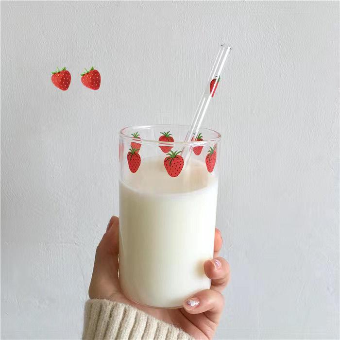 300ML Strawberry Cute Nordic Glass Cup Creative Transparent Water Cup Student Milk Heat Resistant Glass Home Party Drinking Cup