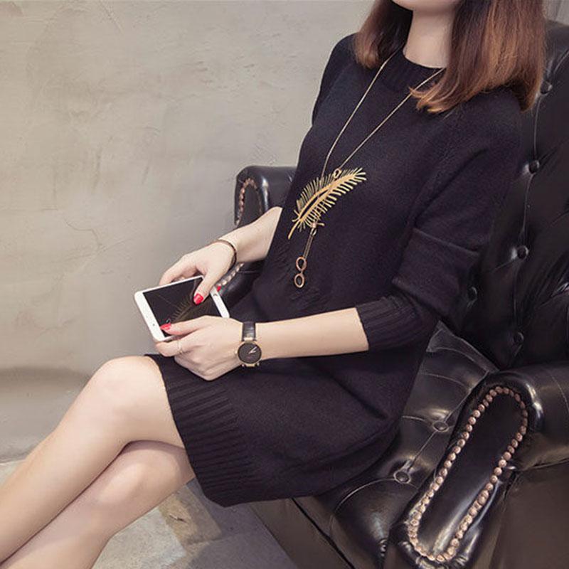 Autumn and Winter Long Round Neck Dress Loose Long-sleeved Knitted Bottom Skirt Feather Pattern All-match Female Sweater Dress