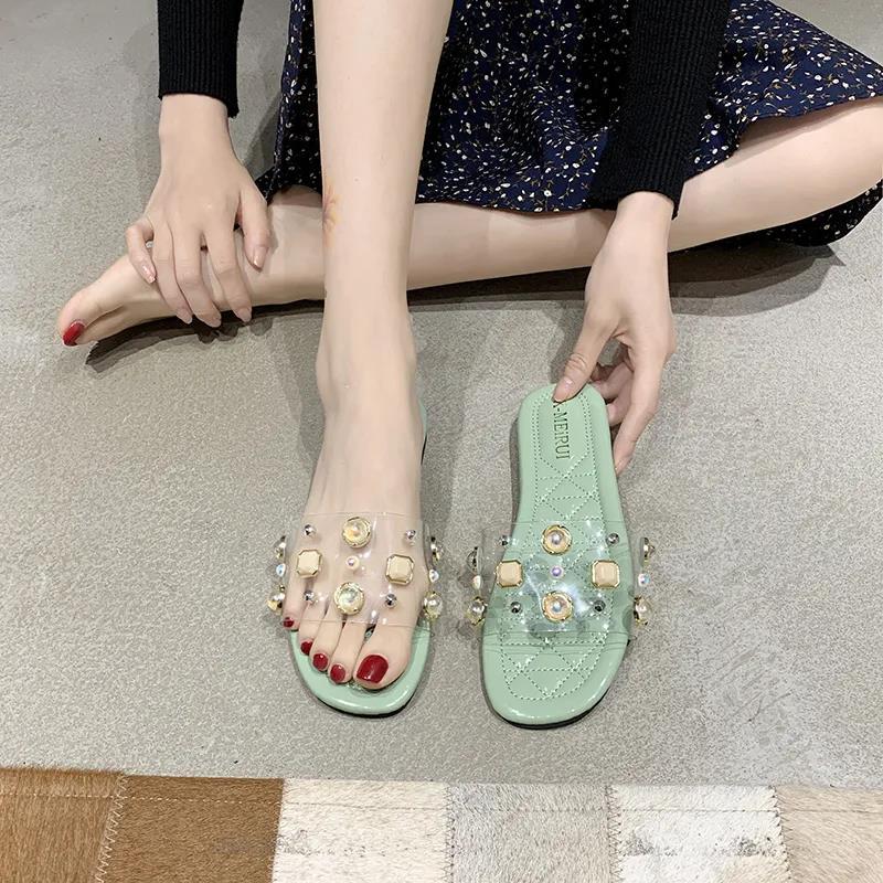 Slippers Women's Summer Wear Fashion Rivet Flat Sandals and Slippers All-match Seaside Beach Shoes Women